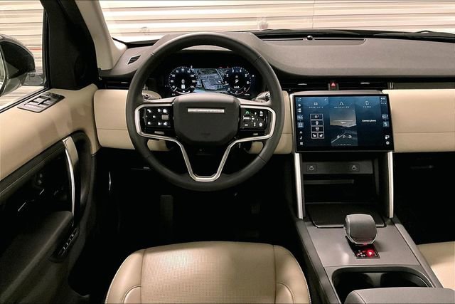 Certified 2025 Land Rover Discovery Sport S image 4