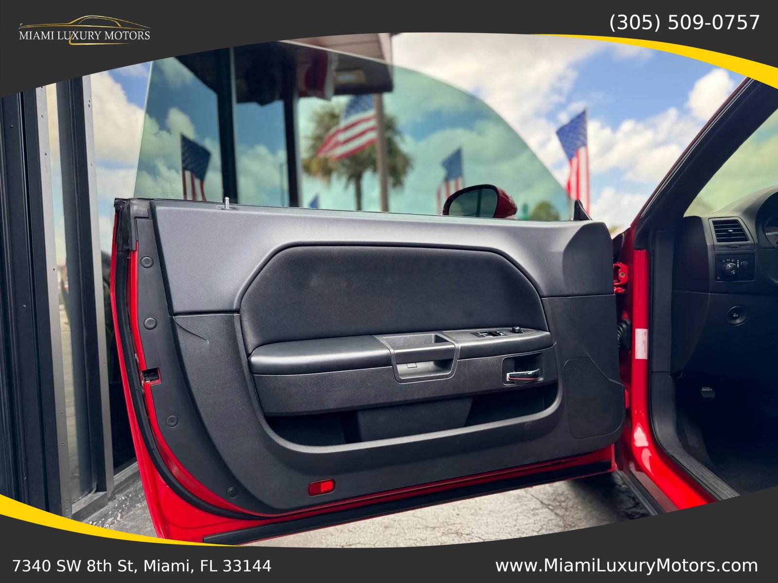 Used 2009 Dodge Challenger SE image 15