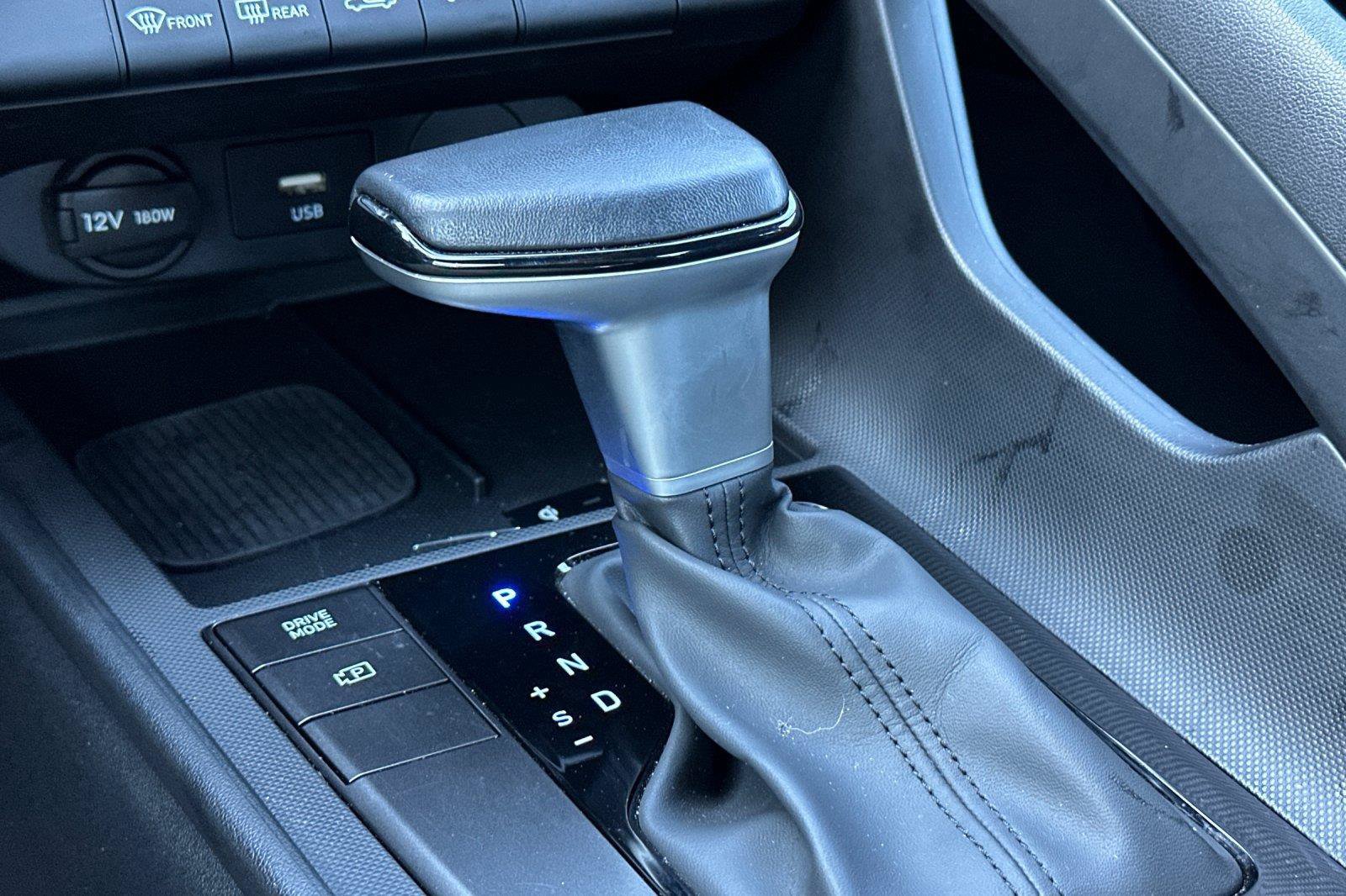 Used 2025 Hyundai Elantra Sport FWD image 19