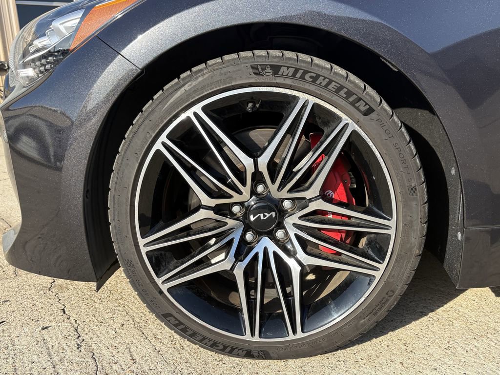 Certified 2023 Kia Stinger GT2 image 9