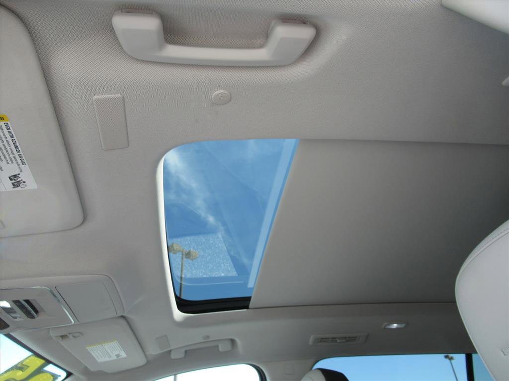 Used 2025 GMC Acadia Denali w/ Super Cruise Package image 19