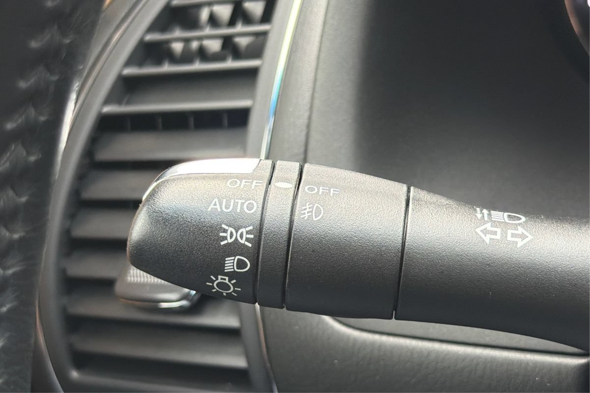 Used 2014 INFINITI QX80 4WD w/ Theater Package image 18
