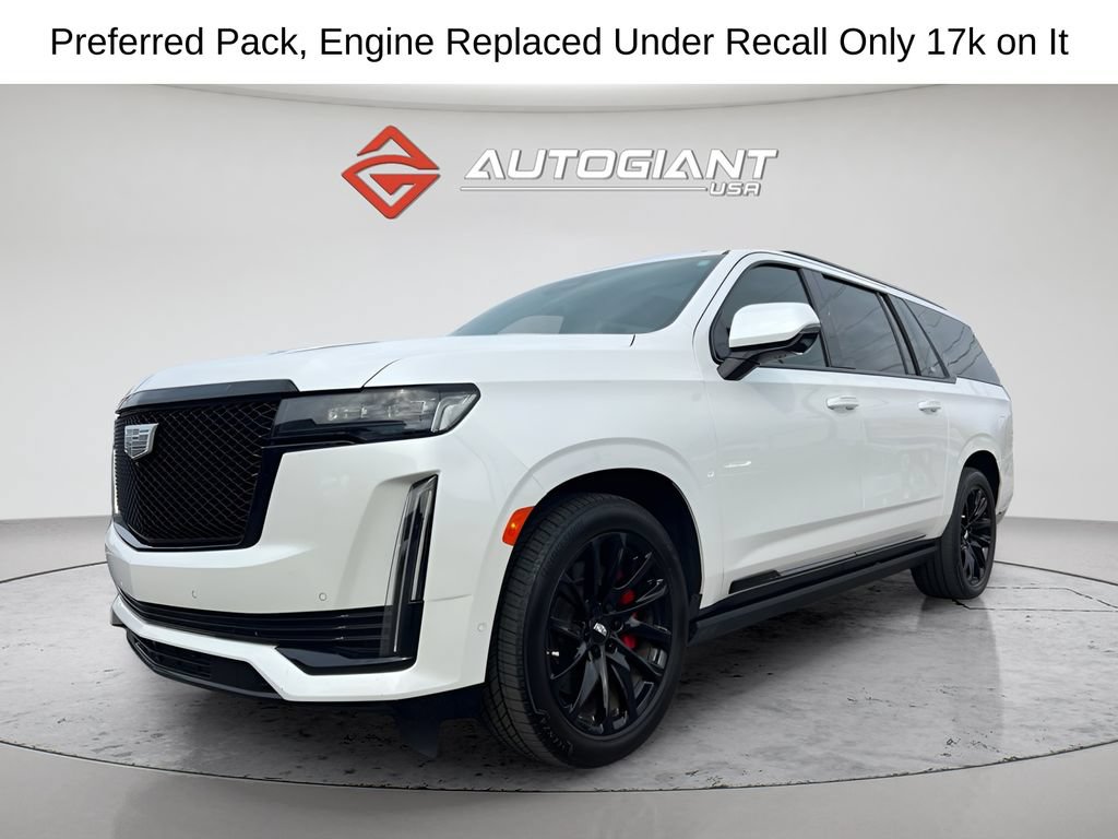 Used 2022 Cadillac Escalade ESV Sport Platinum w/ LPO, ONYX Package AWD/4WD image 14