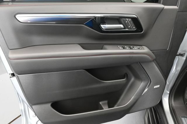 New 2026 Chevrolet Suburban RST w/ RST Capability Package AWD/4WD image 22