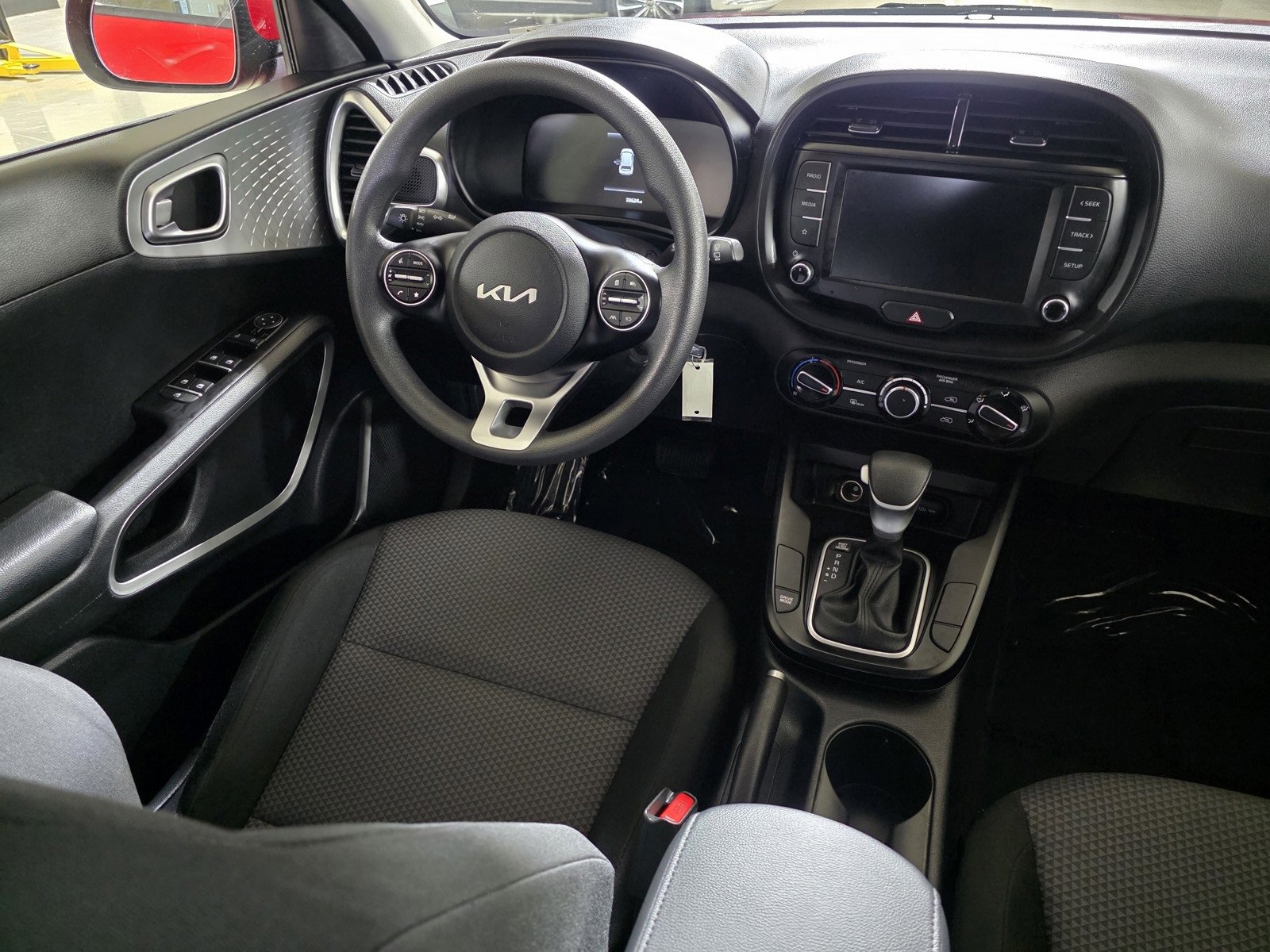 Used 2023 Kia Soul LX w/ Option Group 015 image 19