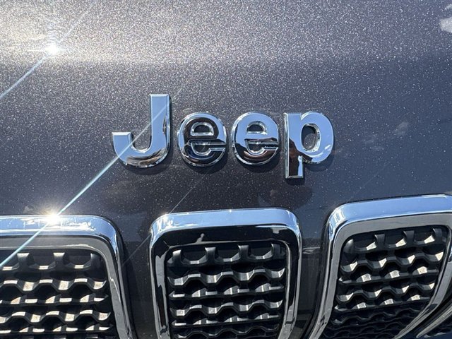 Used 2021 Jeep Cherokee Limited AWD/4WD image 30
