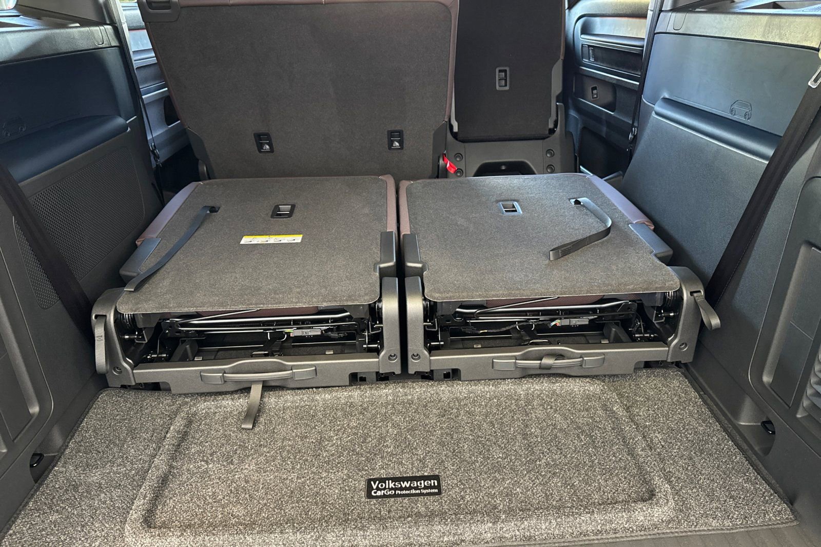 New 2025 Volkswagen ID. Buzz Pro S image 16