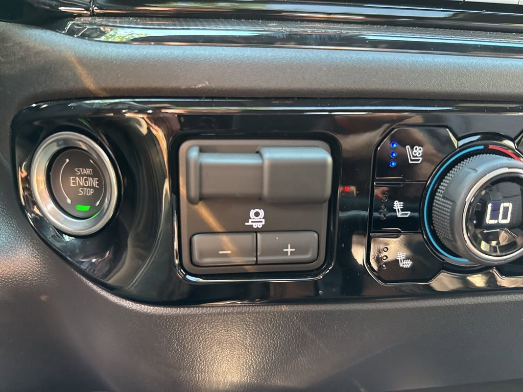 Used 2026 Chevrolet Silverado 1500 ZR2 AWD/4WD image 45