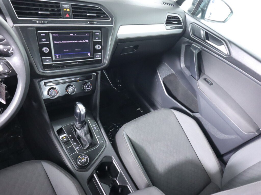 Used 2019 Volkswagen Tiguan S w/ 3rd Row Seat Package AWD/4WD image 29