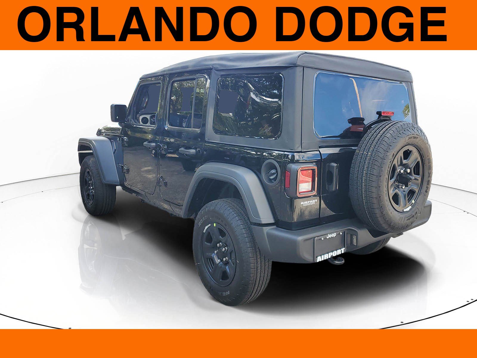Used 2026 Jeep Wrangler Sport image 3