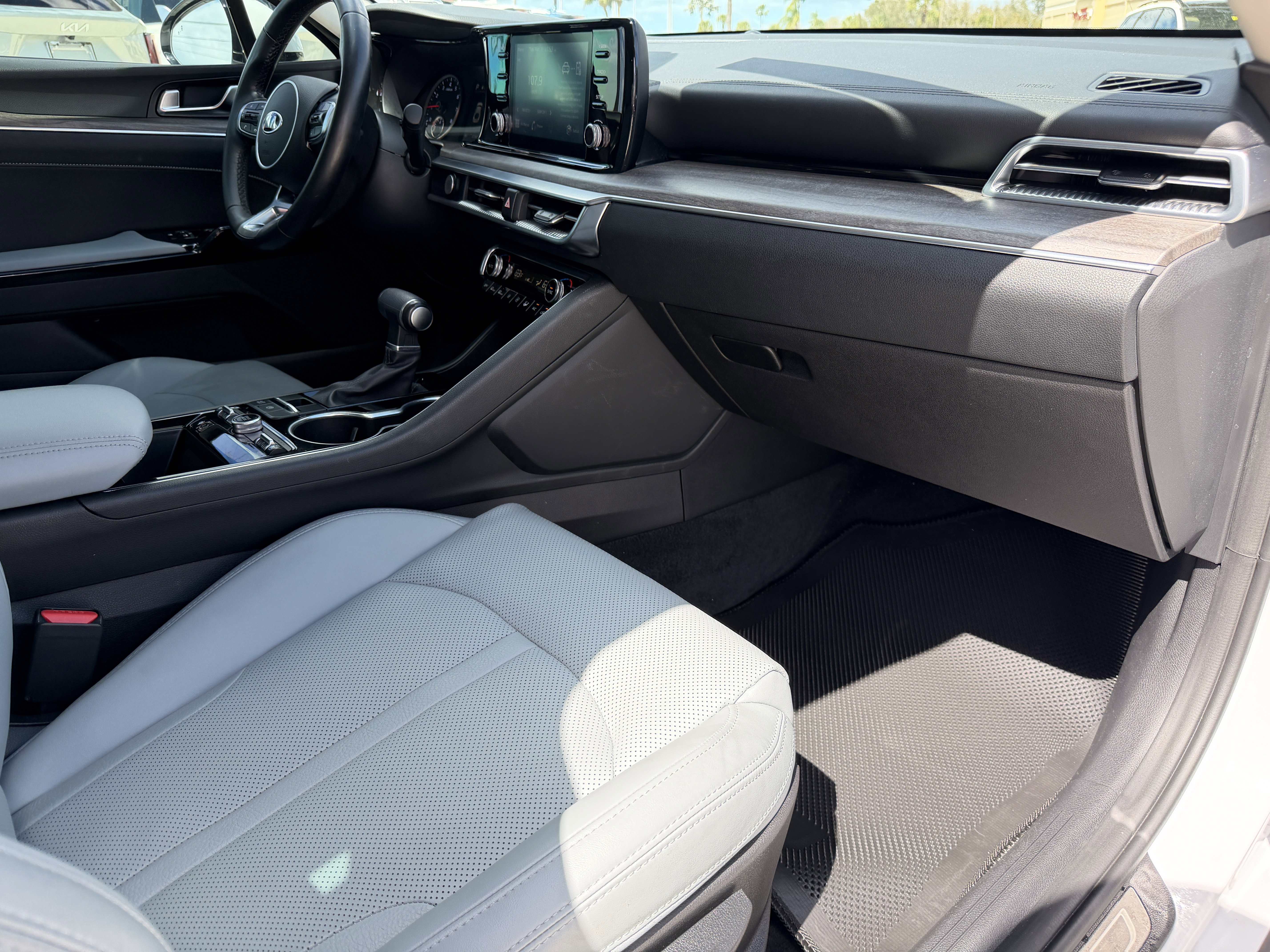 Used 2021 Kia K5 EX image 11