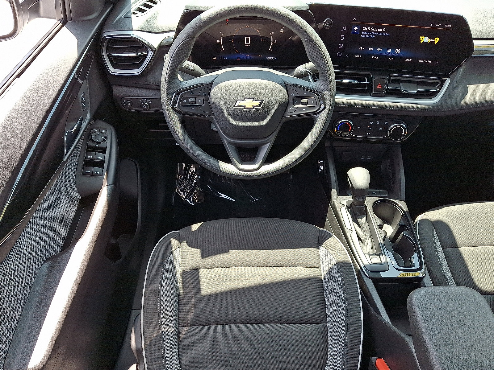 Used 2025 Chevrolet TrailBlazer LT image 12