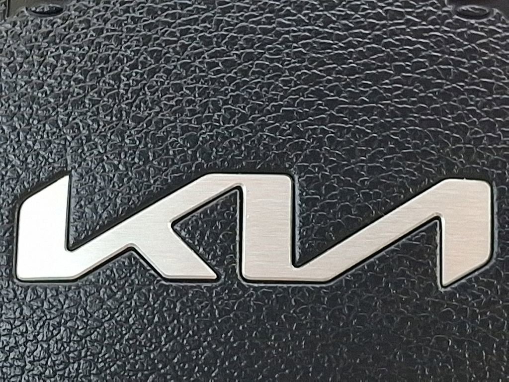 Used 2023 Kia Forte LXS image 30