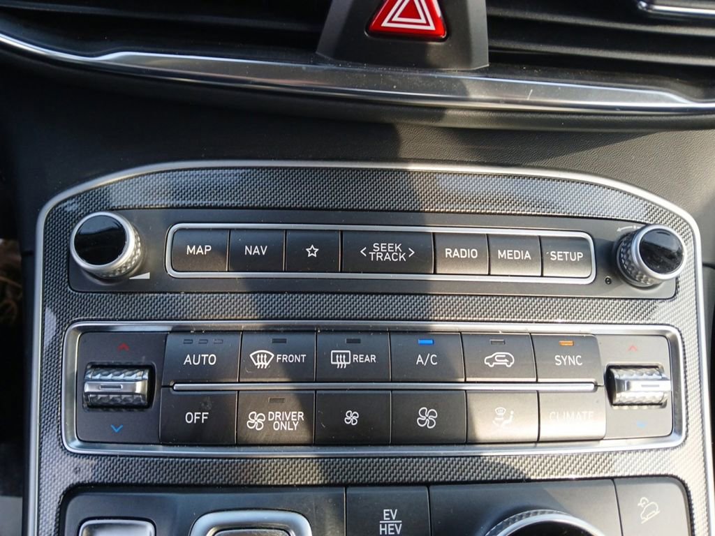 Used 2023 Hyundai Santa Fe Limited AWD/4WD image 28