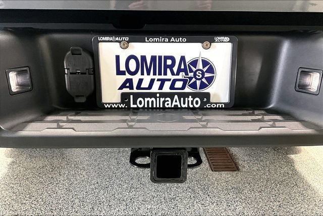 Used 2023 Nissan Frontier PRO-4X AWD/4WD image 46