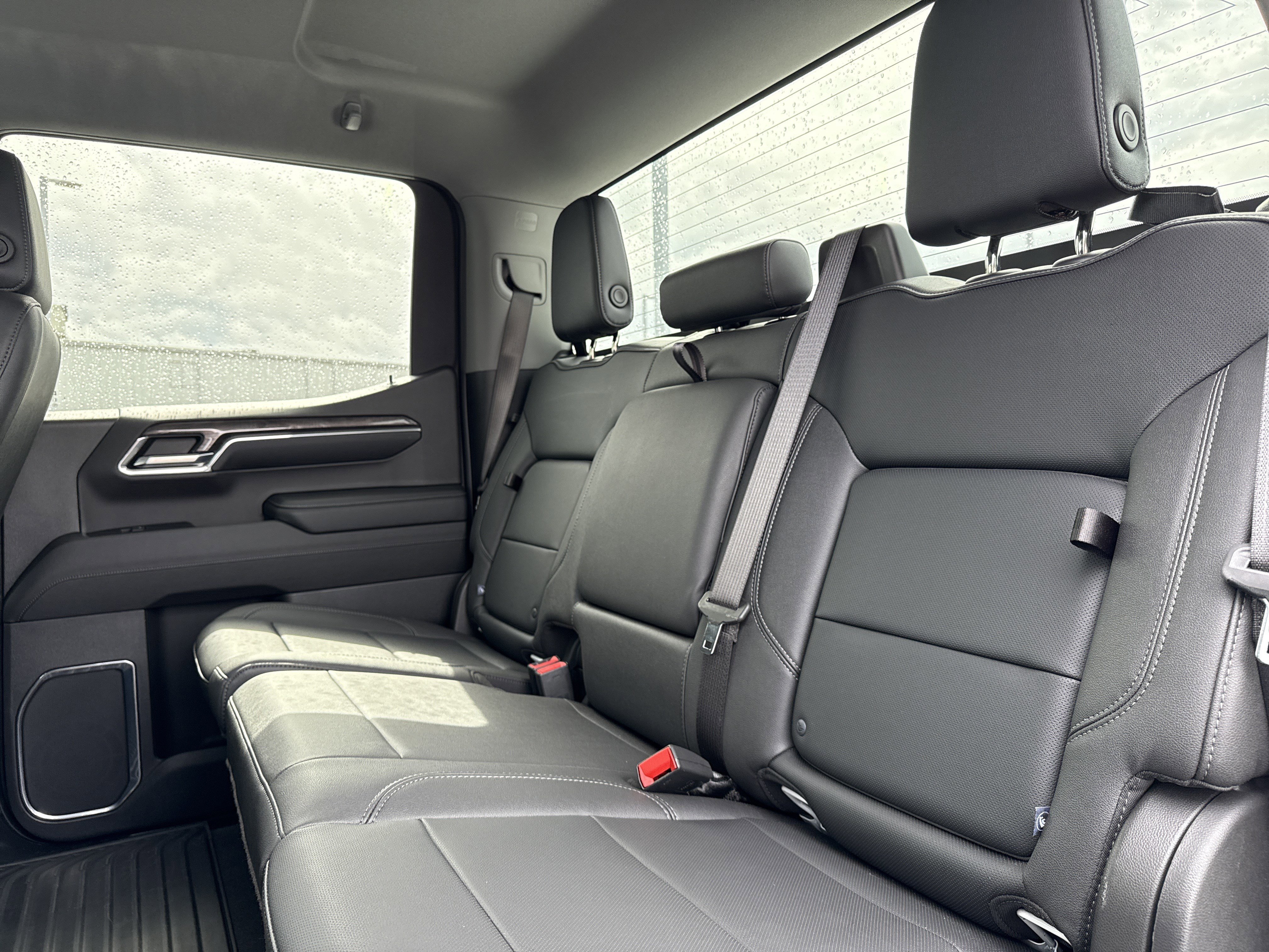 Certified 2024 Chevrolet Silverado 1500 LTZ image 24