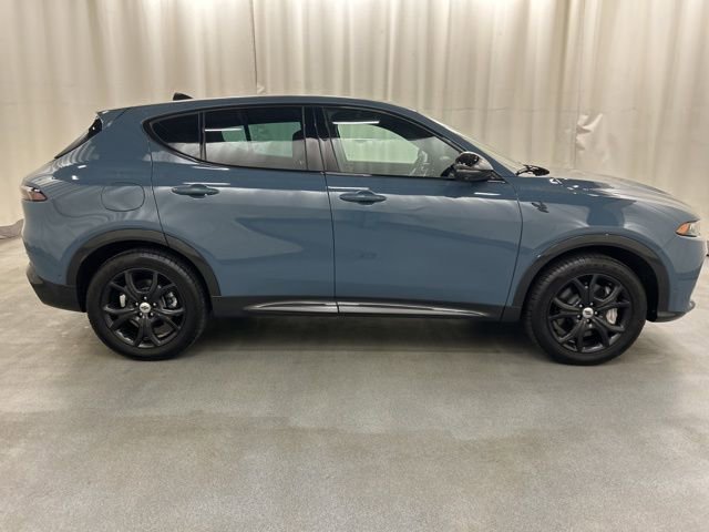 Used 2024 Dodge Hornet R/T Plus w/ Tech Pack Plus w/o Parking image 7