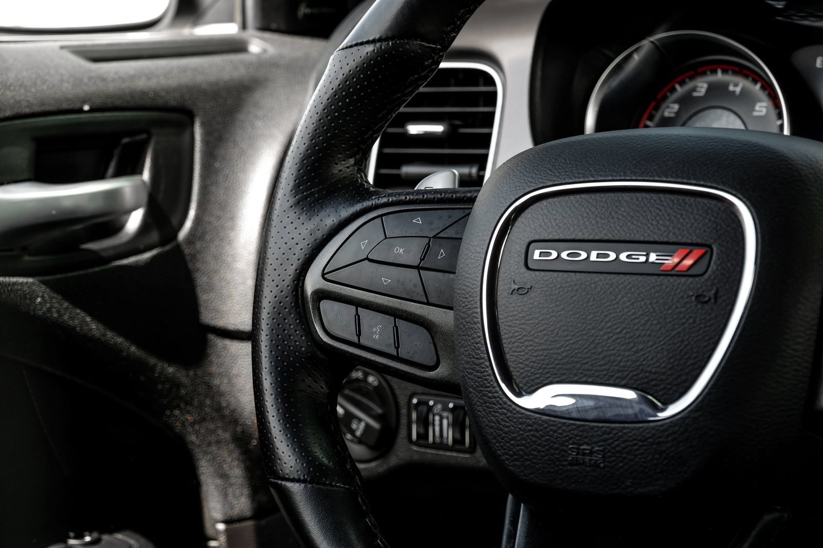 Used 2023 Dodge Charger Scat Pack w/ Harman/Kardon Audio Group RWD image 15