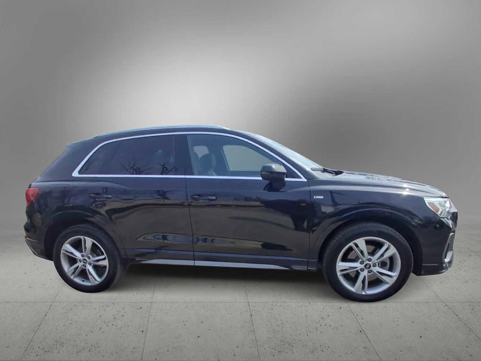 Used 2021 Audi Q3 2.0T Premium Plus w/ Premium Plus Package image 9