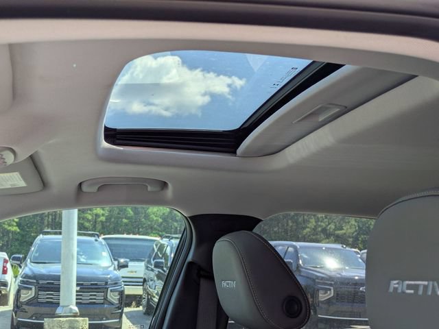 New 2026 Chevrolet Trax ACTIV w/ Sunroof Package FWD image 12