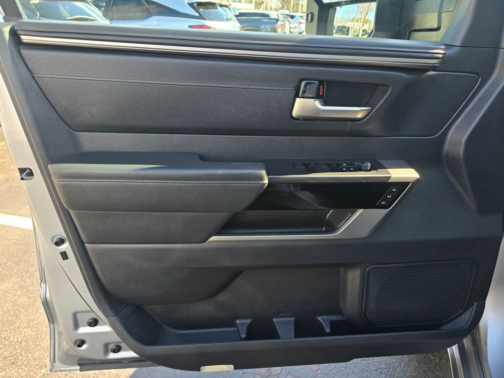 Used 2024 Toyota Tundra Limited AWD/4WD image 15