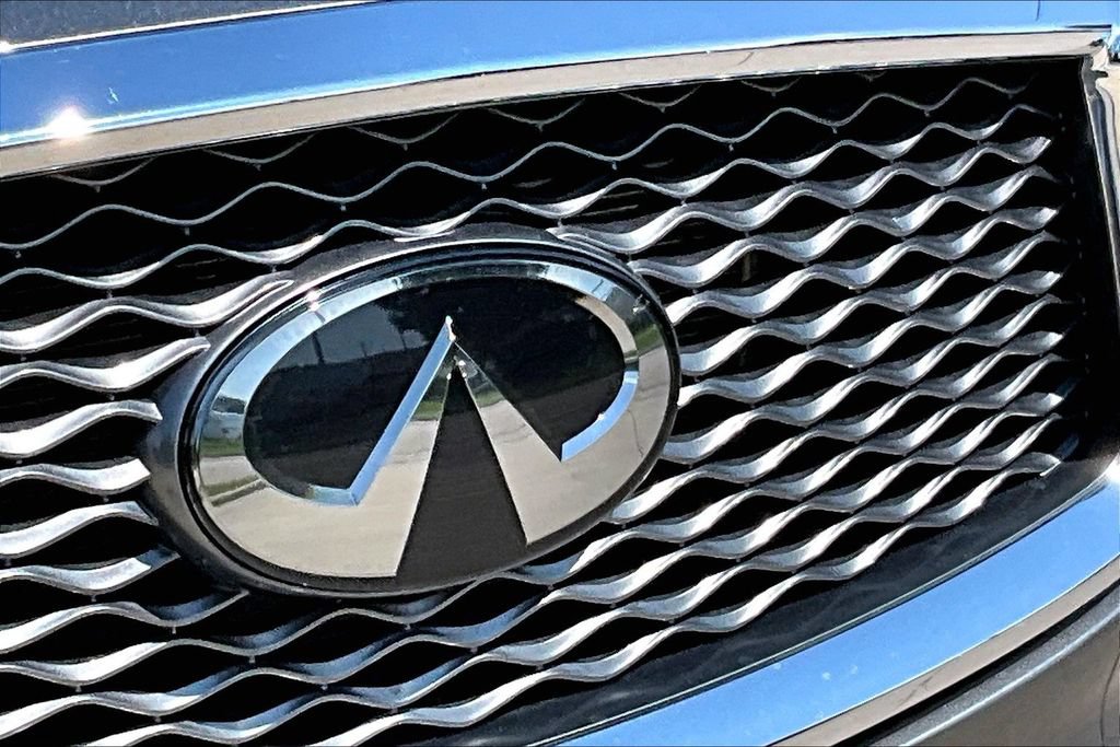 Certified 2023 INFINITI QX50 Luxe AWD/4WD image 11