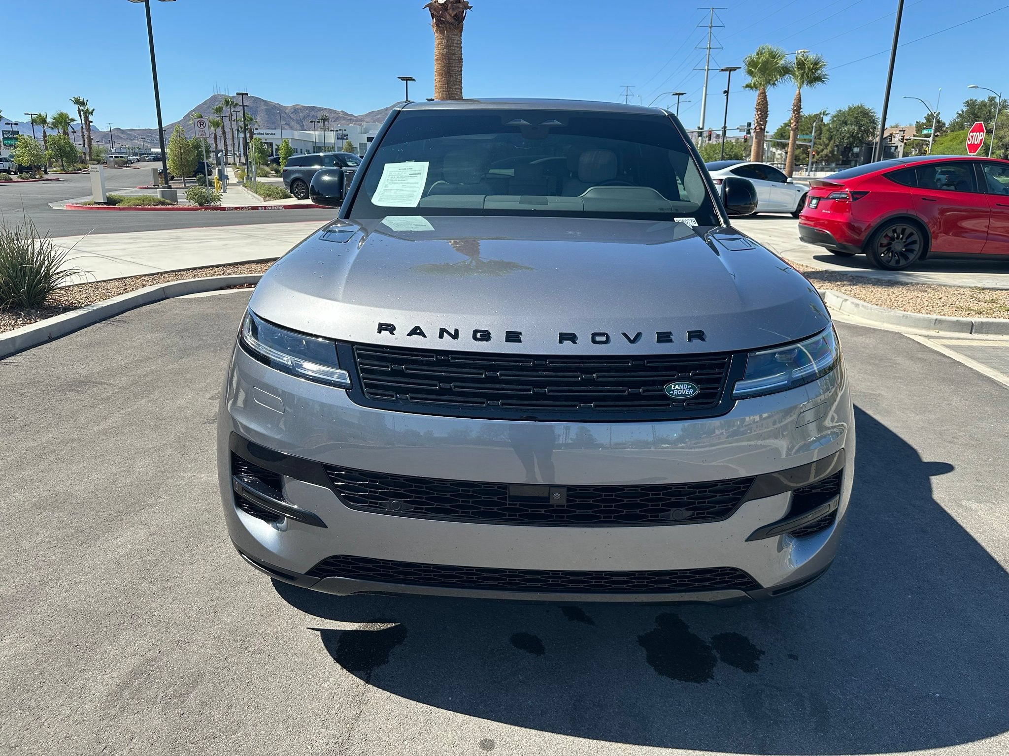 Used 2024 Land Rover Range Rover Sport SE AWD/4WD image 8