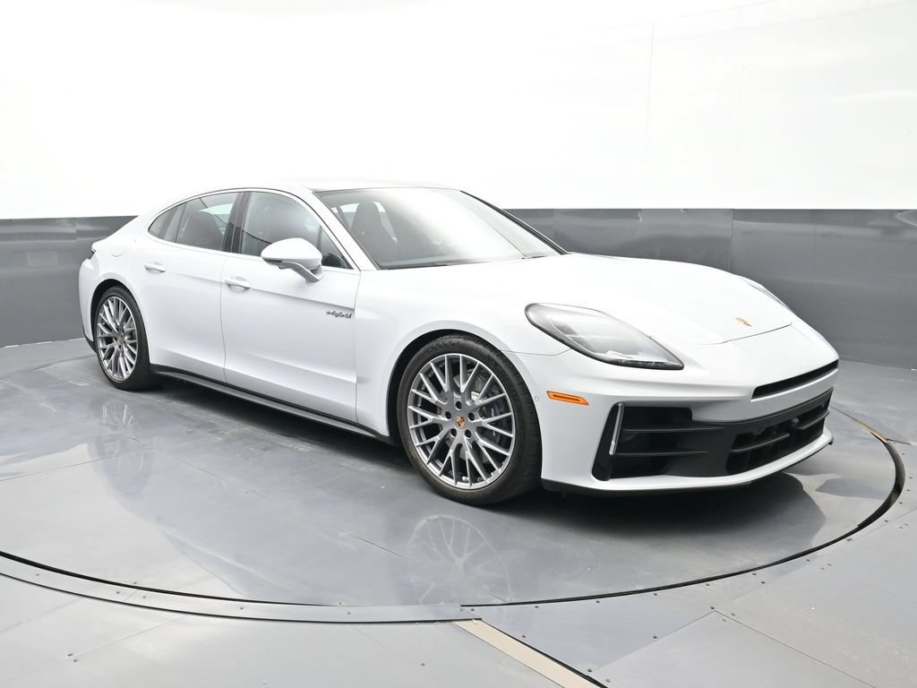 Certified 2025 Porsche Panamera 4 E-Hybrid AWD/4WD image 25