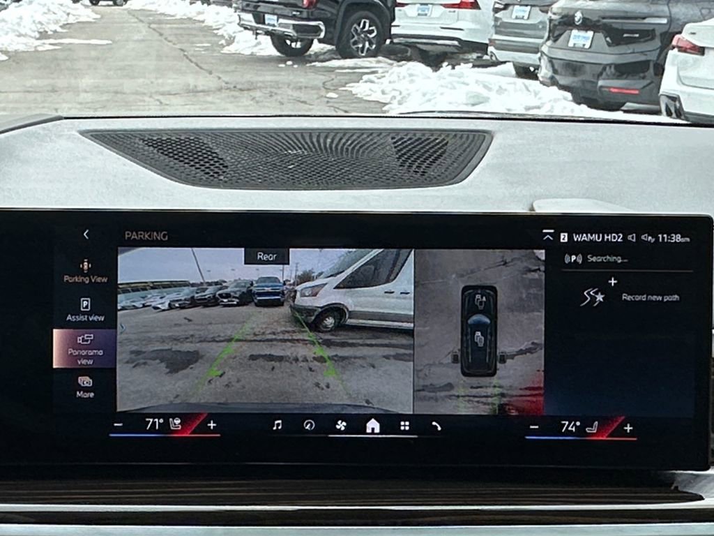 Used 2025 BMW X7 xDrive40i image 16