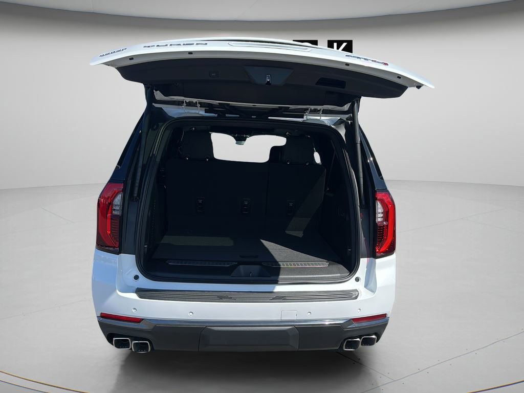 New 2026 GMC Yukon XL AT4 w/ AT4 Premium Package AWD/4WD image 19