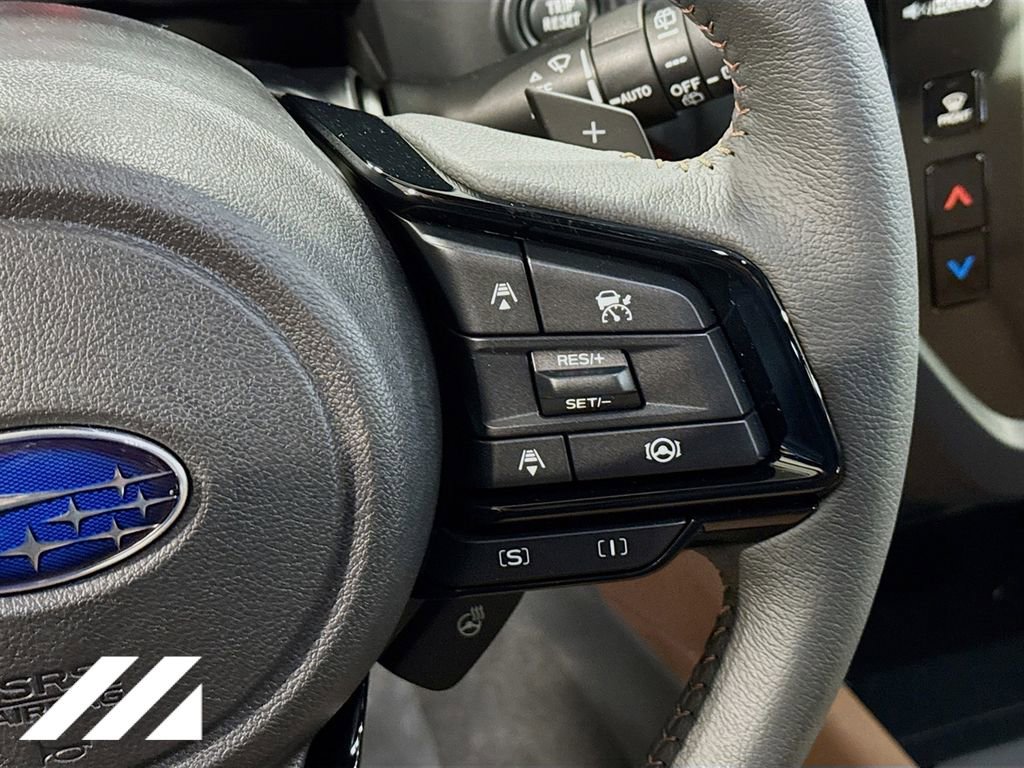 Used 2025 Subaru Forester Touring image 12