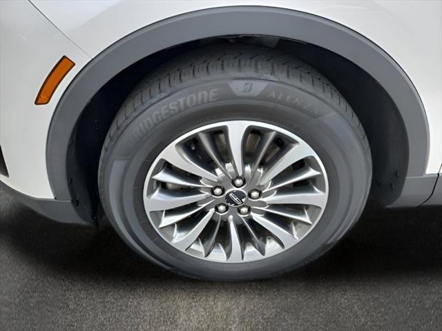 Used 2019 Lincoln Nautilus Select AWD/4WD image 30