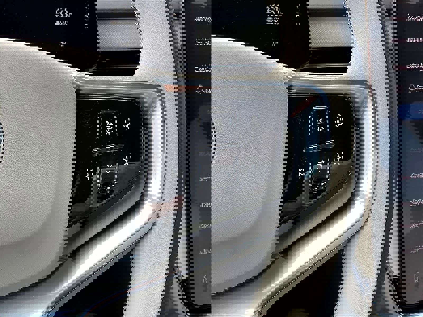 New 2025 Volvo EX90 Plus image 18