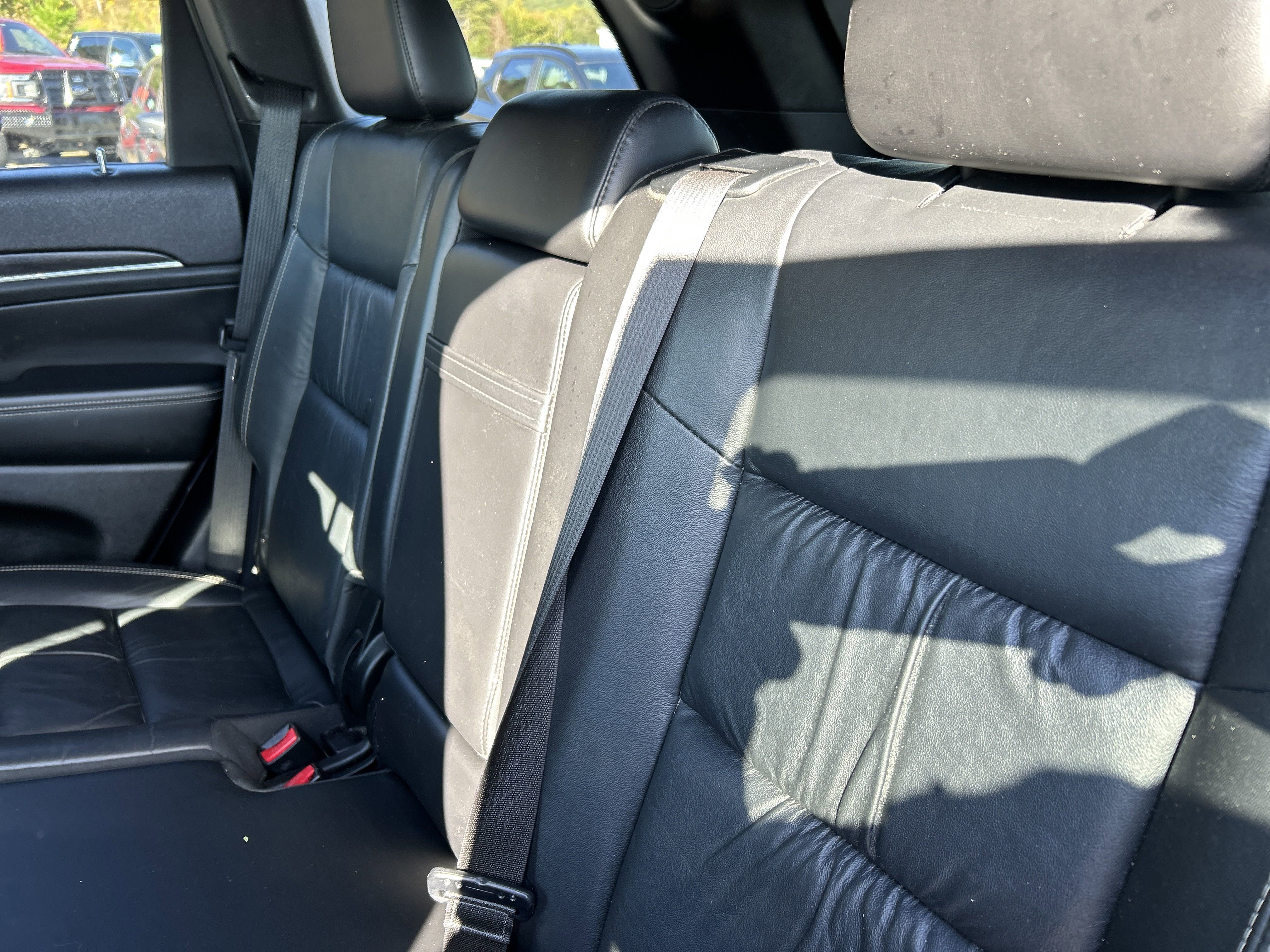 Used 2014 Jeep Grand Cherokee Limited AWD/4WD image 34