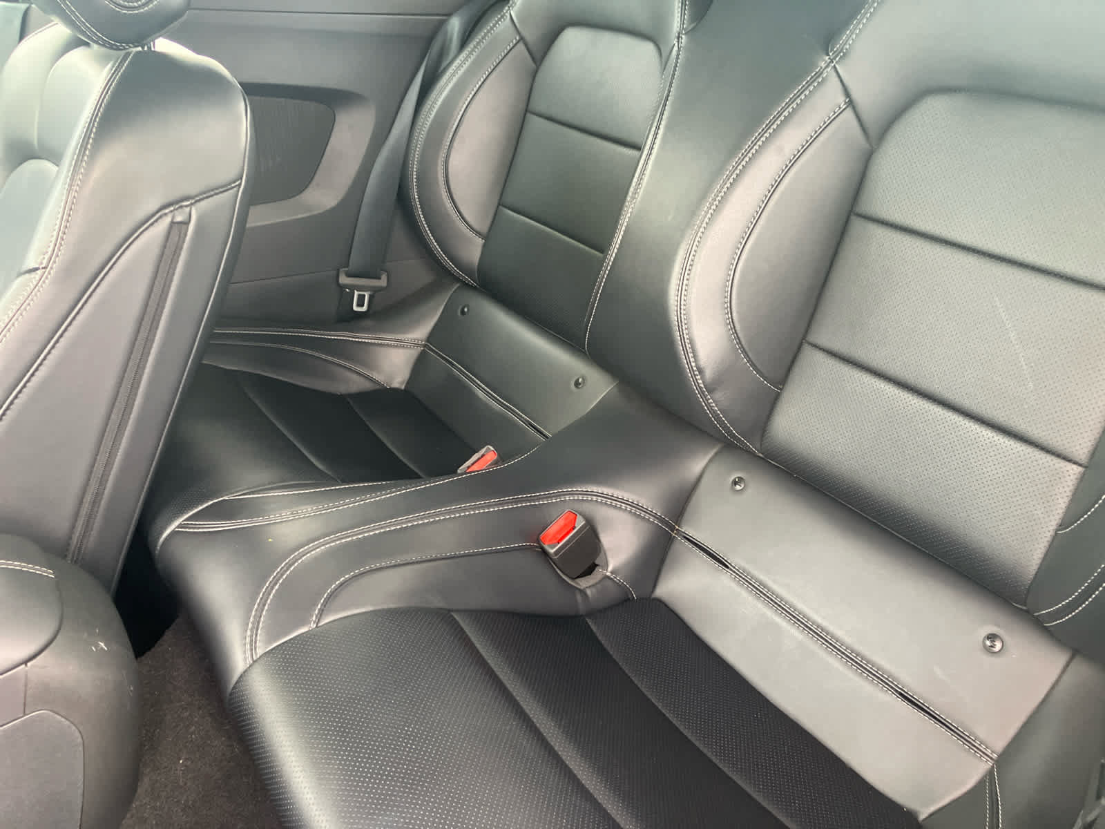 Used 2025 Ford Mustang Premium RWD image 31