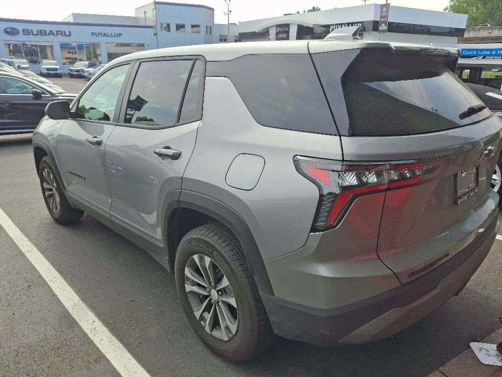 Used 2026 Chevrolet Equinox LT AWD/4WD image 6