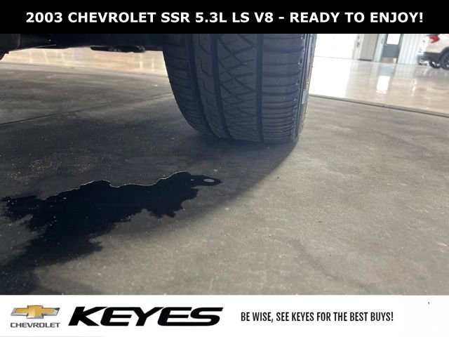 Used 2003 Chevrolet SSR w/ Preferred Equipment Group image 32