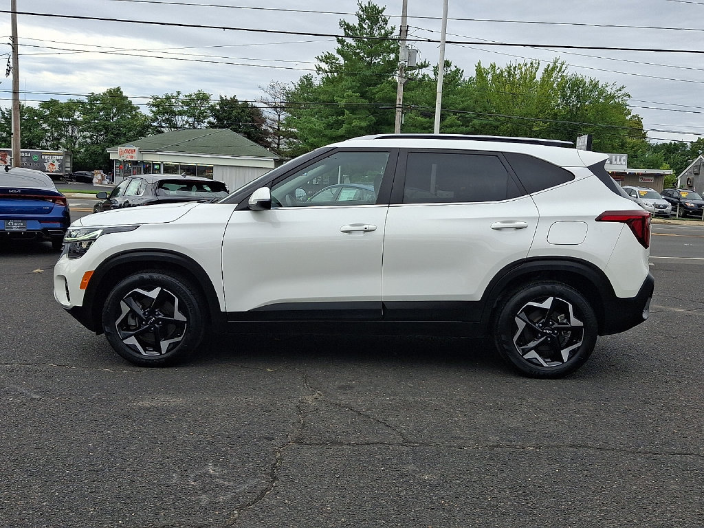 Used 2024 Kia Seltos EX AWD/4WD image 8