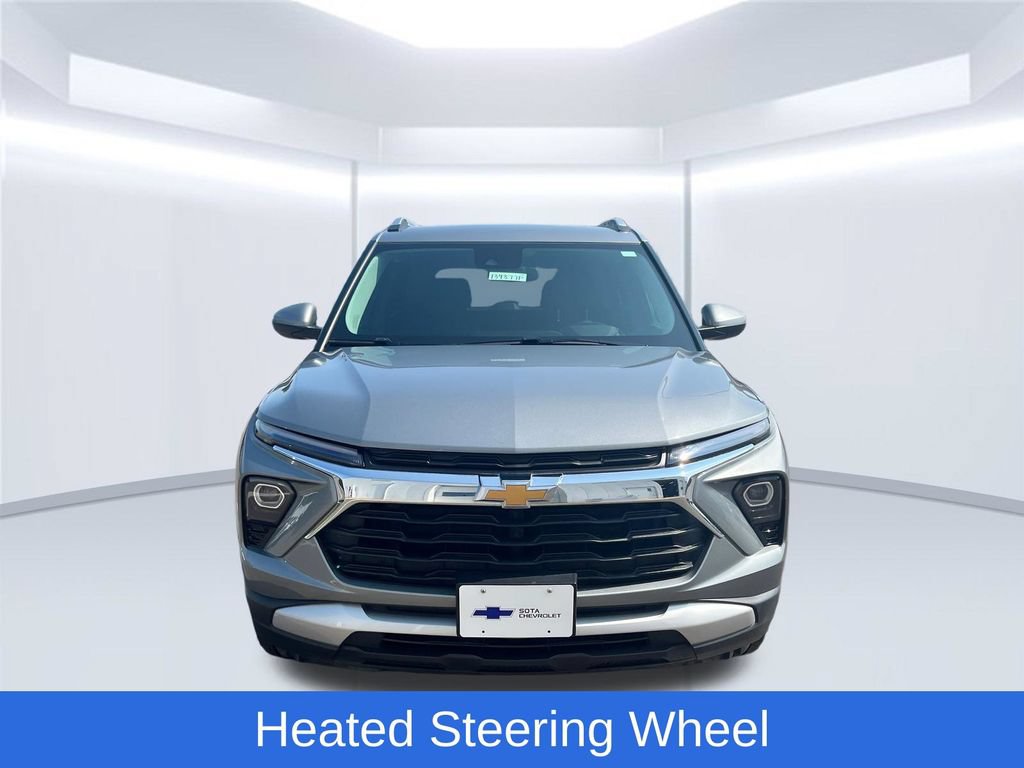 Used 2024 Chevrolet TrailBlazer LT w/ LT Cold Weather Package FWD image 10