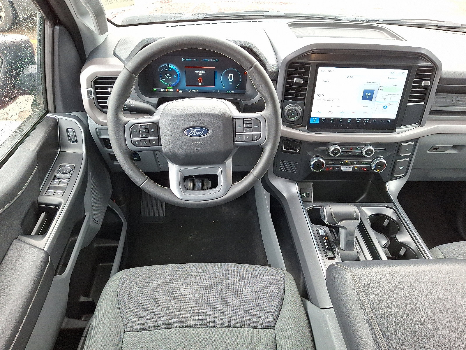 Used 2025 Ford F150 Lightning XLT image 11