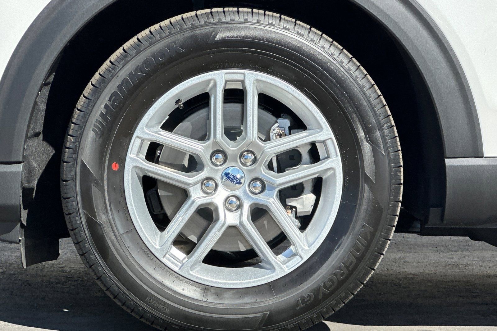 New 2026 Ford Explorer Active w/ Active Comfort Package image 26