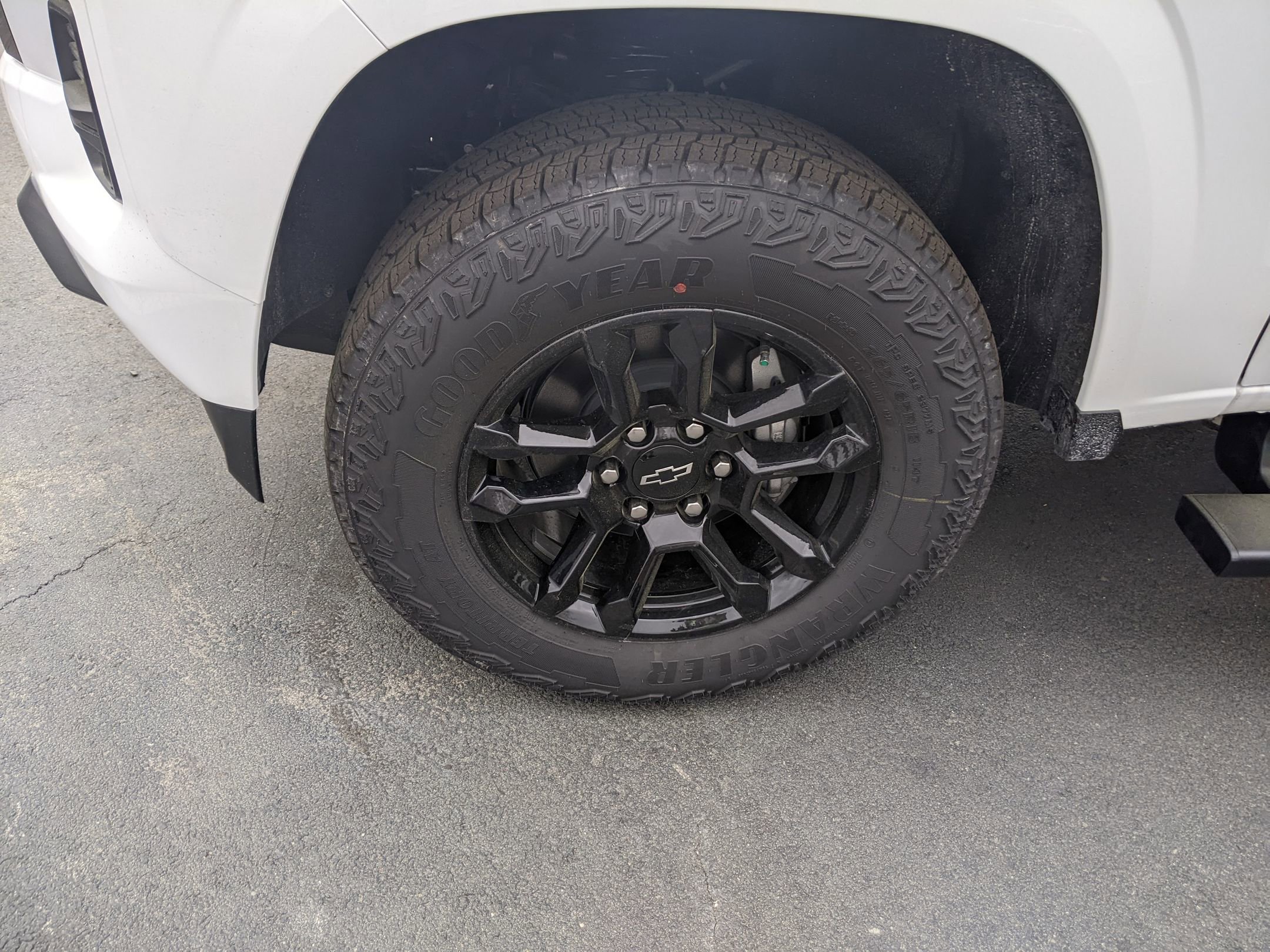 New 2025 Chevrolet Colorado Z71 w/ Midnight Edition image 11