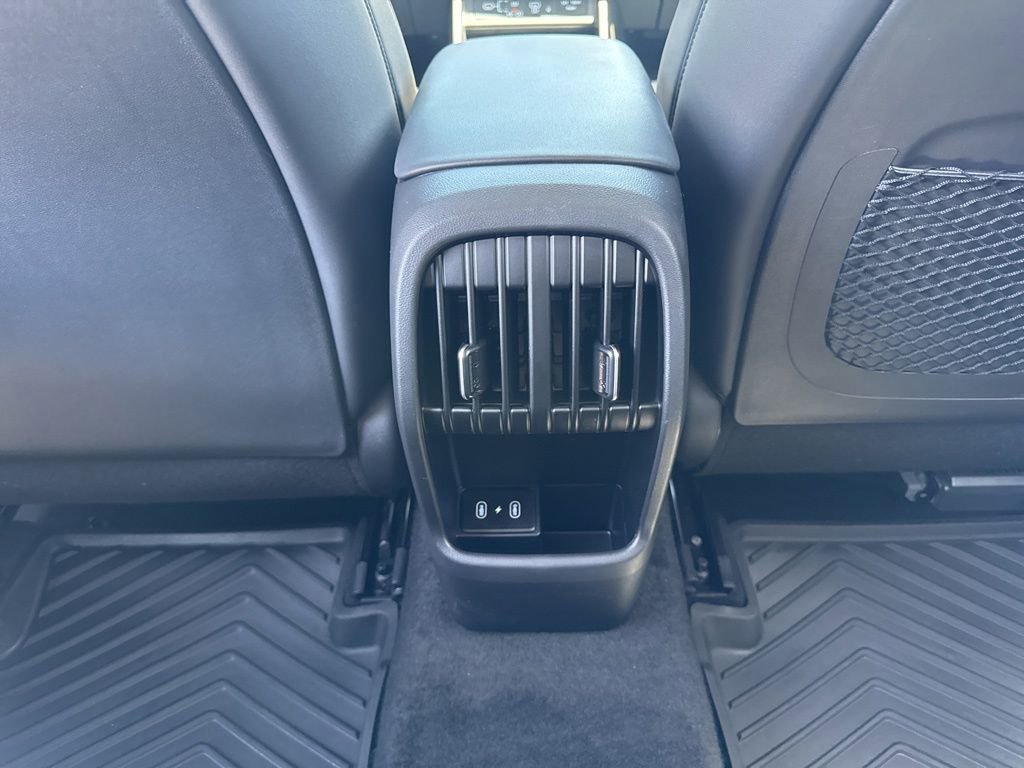 Used 2025 Hyundai Kona Limited AWD/4WD image 25