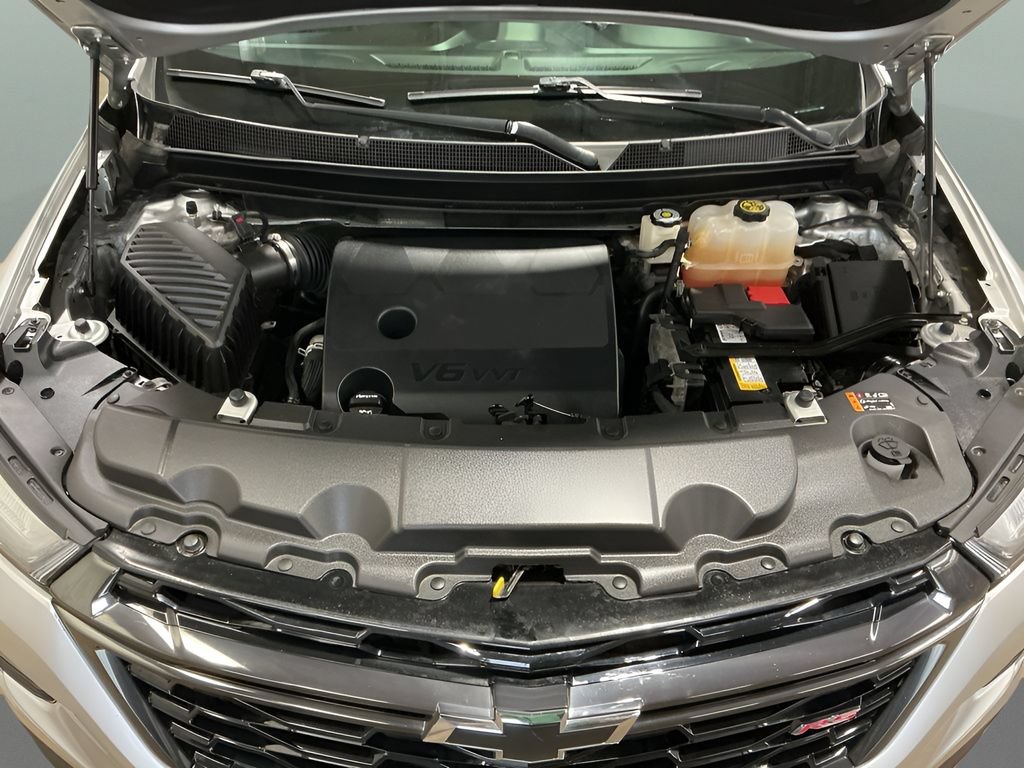 Used 2022 Chevrolet Traverse RS w/ LPO, "Hit The Road" Package AWD/4WD image 7