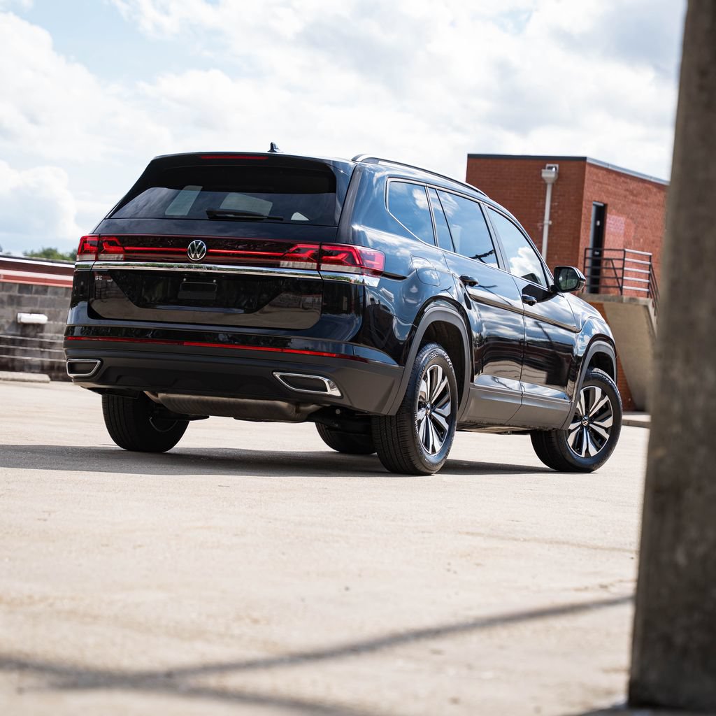 Certified 2024 Volkswagen Atlas SE FWD image 6