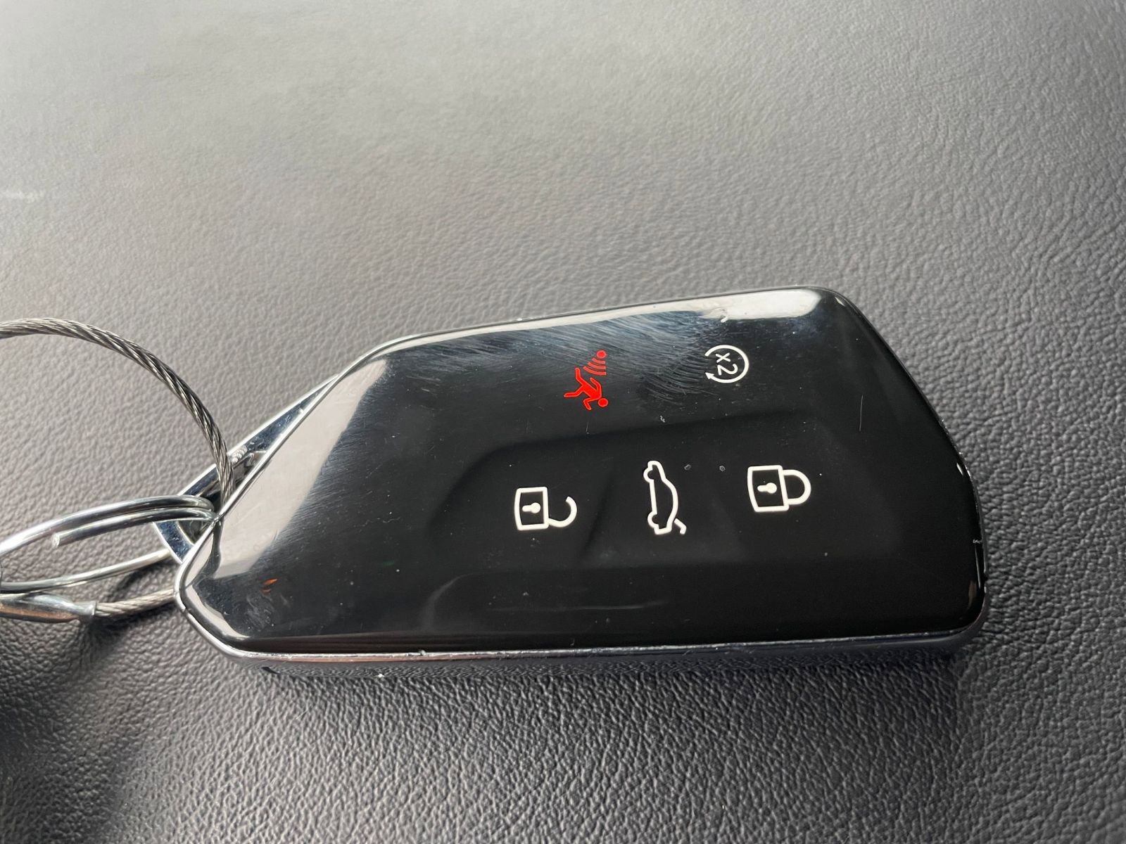 Used 2025 Volkswagen Atlas Cross Sport SE image 22