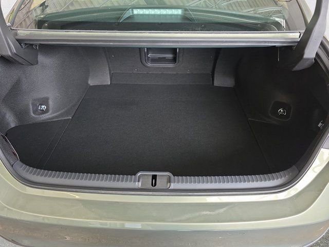 Certified 2025 Lexus ES 300h w/ Premium Package image 12