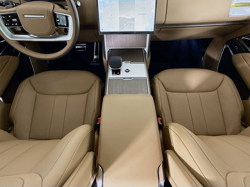 New 2026 Land Rover Range Rover Long Wheelbase SE AWD/4WD image 17