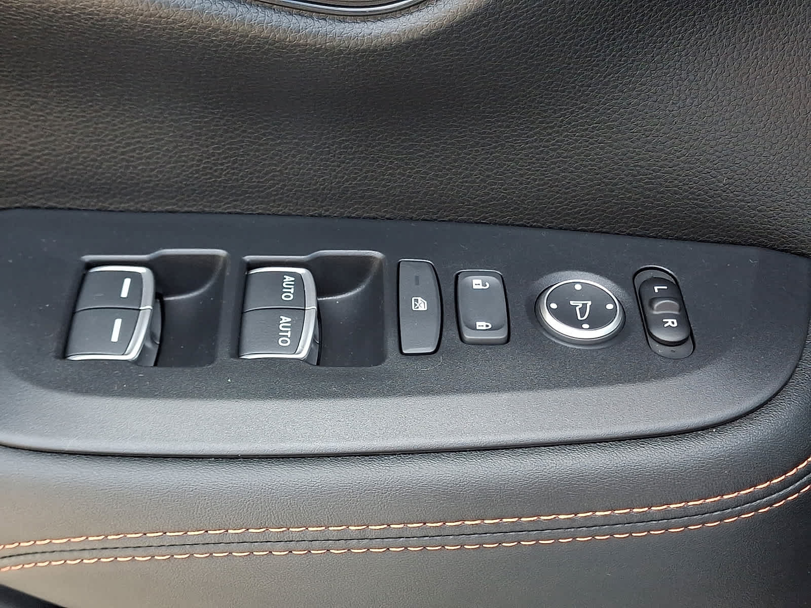 Certified 2024 Honda HR-V Sport image 27