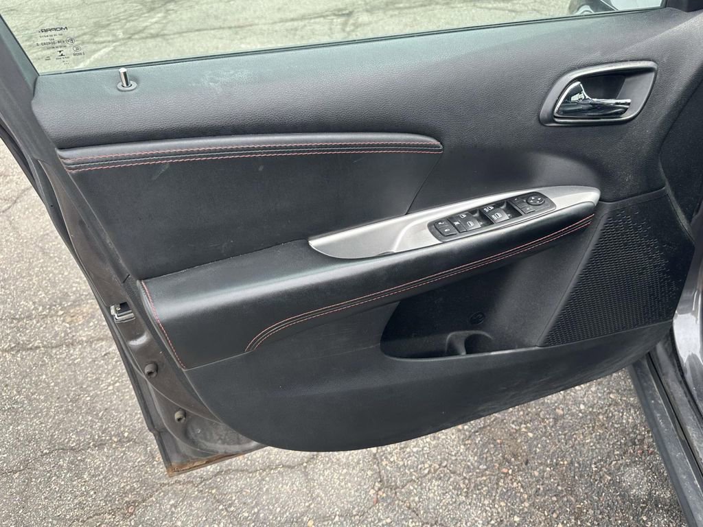 Used 2014 Dodge Journey R/T image 17